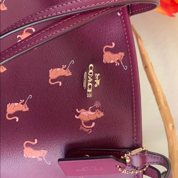 COPY - Coach Cat burgundy Leather tote NWT - Picture 3 of 6